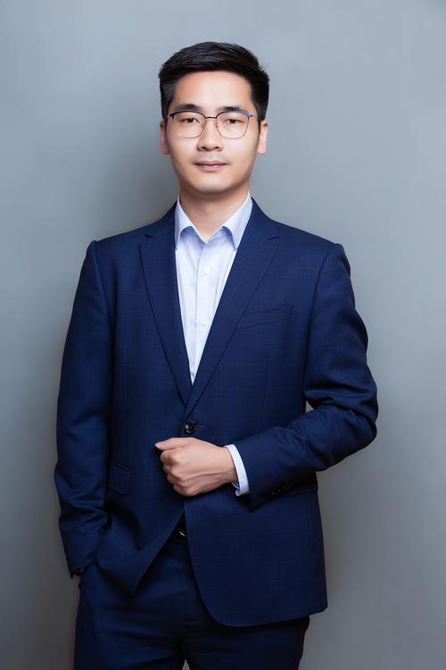 褚百胄 UI/UX设计总监